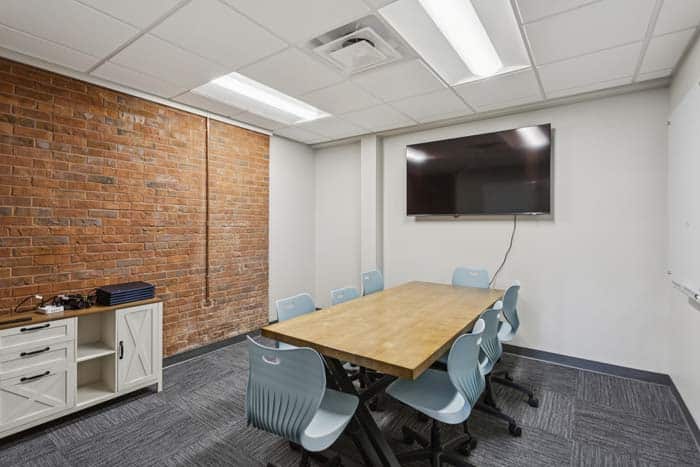 3865 Medical Park Dr_021
