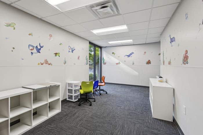 3865 Medical Park Dr_031