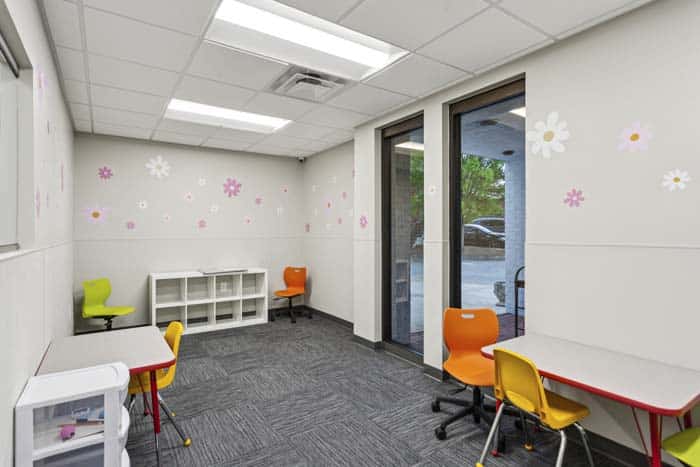 3865 Medical Park Dr_066